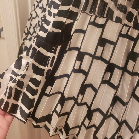 ♥️Lane Bryant Swing Top 14/16♥️ - Picture 2 of 4